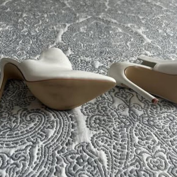 White - Heel - Modern pointed toe with a high stiletto heel 8.5 - Picture 3 of 3